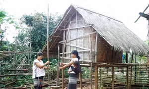 Nhà của người Mạ