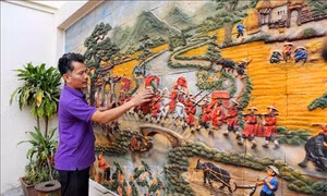 Nghệ nhân Lưu Xuân Khuyến hồi sinh nghề gốm truyền thống làng Ngòi