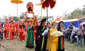 Lễ hội làng Diềm tưởng nhớ Thủy tổ Quan họ