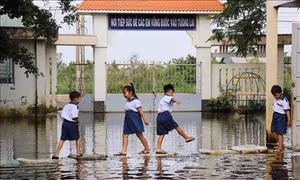 Gian nan đến trường mùa nước lũ