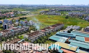 Nắng nóng tiếp tục xảy ra trên diện rộng, tại các tỉnh Trung Bộ nền nhiệt có nơi trên 40 độ C