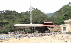 Lò đốt đã xây xong... rác thải vẫn nằm chờ