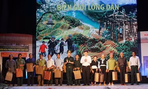 Đặc sắc chương trình "Biên giới lòng dân"