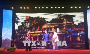 Hà Nội tôn vinh trưởng thôn thân thiện