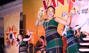 Festival văn hóa Cồng chiêng Tây Nguyên 2018: Sinh hoạt văn nghệ dân gian