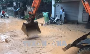 Lũ quét cuốn trôi 1 sĩ quan Công an trại giam Đồng Vải