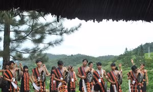 Độc đáo làn điệu dân ca Ca Dong