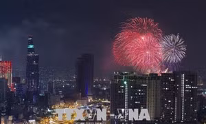 Chương trình nghệ thuật "Trang sử hào hùng, ngời sáng tương lai"
