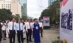Triển lãm ảnh “Thành phố Hồ Chí Minh tích cực thực hiện Lời kêu gọi thi đua ái quốc của Bác Hồ”
