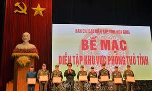 Hòa Bình chú trọng kết hợp phát triển kinh tế - xã hội với tăng cường quốc phòng - an ninh