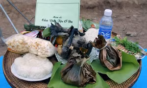 Pá mọc và lậu sả thổ - Sự kết hợp tuyệt vời trong ẩm thực của người Ơ Đu, Nghệ An