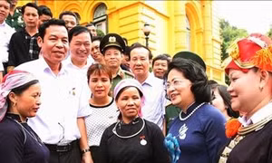 Phó Chủ tịch nước Đặng Thị Ngọc Thịnh tiếp Đoàn đại biểu tiêu biểu tỉnh Lào Cai