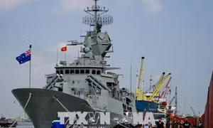 Đoàn tàu Hải quân Hoàng gia Australia thăm Thành phố Hồ Chí Minh
