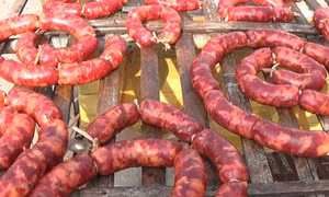 Món lạp xường bò của người Chăm, An Giang