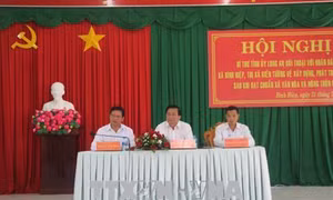 Lãnh đạo tỉnh Long An đối thoại với nhân dân xã biên giới