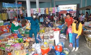 Quảng Ngãi cấp không thu tiền một số mặt hàng thiết yếu cho đồng bào dân tộc thiểu số