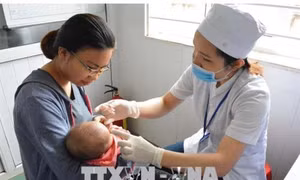 Lấp đầy các “điểm lõm” trong tiêm chủng ở Đắk Lắk