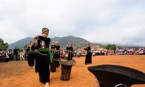 Say đắm những vũ điệu của người Khơ Mú