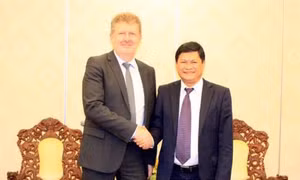 Lãnh đạo Thành phố Hồ Chí Minh tiếp Giám đốc Cơ quan phòng, chống tham nhũng Cộng hòa Pháp