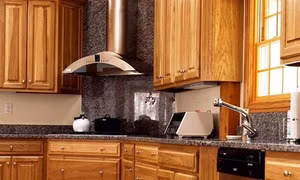 Tủ bếp gỗ sạch bong như mới chỉ với vài mẹo đơn giản đến bất ngờ