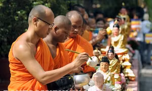 Đầm ấm Tết cổ truyền Vào Năm mới 2018 của đồng bào Khmer Nam Bộ