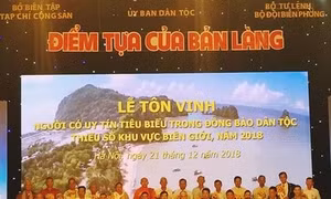 Lễ tôn vinh người có uy tín tiêu biểu trong đồng bào dân tộc thiểu số khu vực biên giới năm 2018