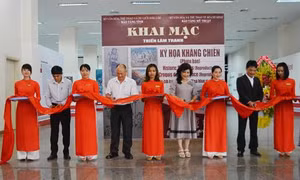 Khai mạc Triển lãm tranh “Ký họa chiến tranh”