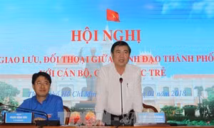 Lãnh đạo Thành phố Hồ Chí Minh đối thoại với cán bộ, công chức trẻ