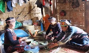 Độc đáo Tết Khùi xì mờ của người Phù Lá