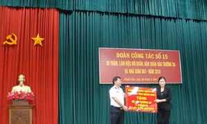 Đoàn công tác số 15 thăm, làm việc tại quần đảo Trường Sa và Nhà giàn DK1
