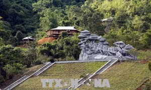 Di tích cấp quốc gia đặc biệt Cụm tượng đài Kéo Pháo bị phá vỡ cảnh quan nghiêm trọng