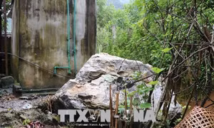 Cần di dời ngay 63 hộ dân bản Pa Xa Xá khỏi cung trượt sạt của núi Mộc Cuôi Gang