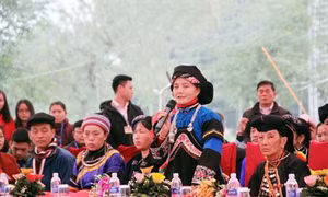 Lồ Lài Sửu - Người con tiêu biểu của dân tộc Bố Y