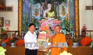 Đồng bào Khmer tỉnh Vĩnh Long vui Tết Chôl Chnăm Thmây
