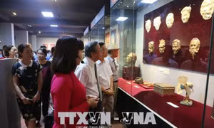 Trưng bày 200 hiện vật, hình ảnh về “Văn học - Nghệ thuật trong kháng chiến (1945-1954)”