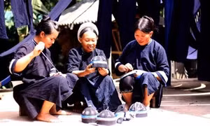 Độc đáo chiếc mũ của trẻ em Nùng An