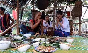 "Tết" đặc biệt của đồng bào Cor ở Quảng Ngãi