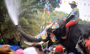 Người dân Thái Lan đón Tết cổ truyền Songkran
