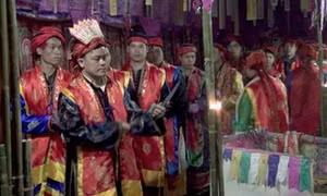 Độc đáo điệu múa Chuông của người Dao Suối Quyền