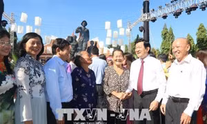 Thành phố Hồ Chí Minh kỷ niệm 50 năm Ngày hy sinh của 32 dân công hỏa tuyến tại Vĩnh Lộc
