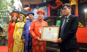 Lễ hội đền Hạ, đền Thượng, đền Ỷ La đón bằng công nhận Di sản Văn hóa phi vật thể cấp Quốc gia