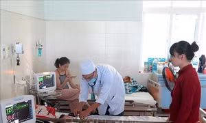Nhiều trung tâm y tế tuyến huyện ở Quảng Ngãi thiếu bác sĩ