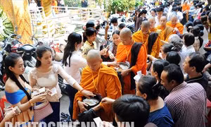 Độc đáo lễ Sen Đôn Ta của đồng bào Khmer Nam Bộ