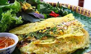 Bánh xèo bông điên điển - đặc sản độc đáo của người miền Tây