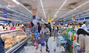 Nhà bán lẻ mạnh tay quảng bá hàng Việt, sức mua tăng cao trong dịp lễ 30/4