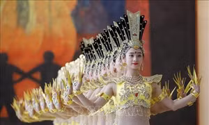 Điệu múa Phật nghìn tay của các nghệ sĩ khuyết tật Trung Quốc