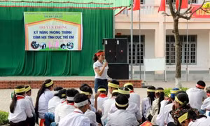 Chống xâm hại tình dục trẻ nam – cần lấp khoảng trống pháp lý và nhận thức