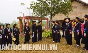 Tái hiện Tết Khu Cù Tê của dân tộc La Chí