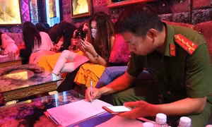 Thành phố Hồ Chí Minh tổng kiểm tra, xử lý các cơ sở kinh doanh dịch vụ biến tướng, trá hình