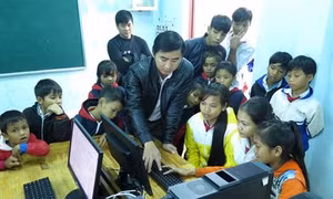Quảng Ngãi trợ sức cho học sinh vùng “lõm” về giáo dục